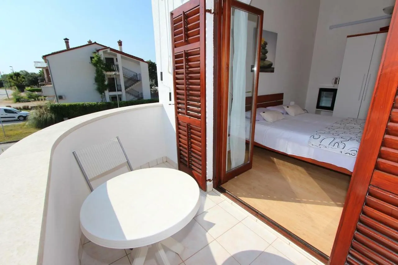 Rooms And Apartment Luana Rovinj 3*,  Hırvatistan