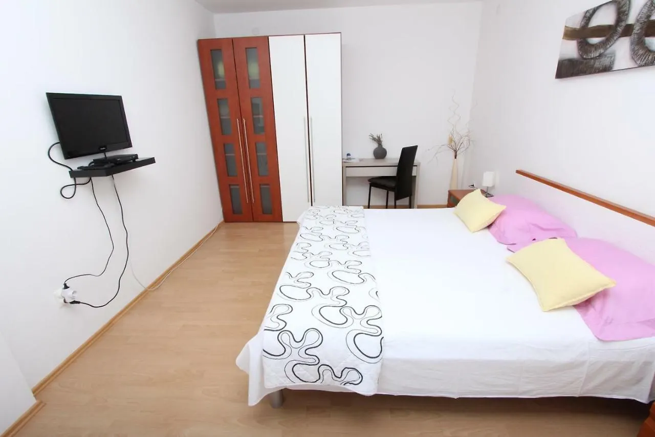 *** Konukevi Rooms And Apartment Luana Rovinj Hırvatistan