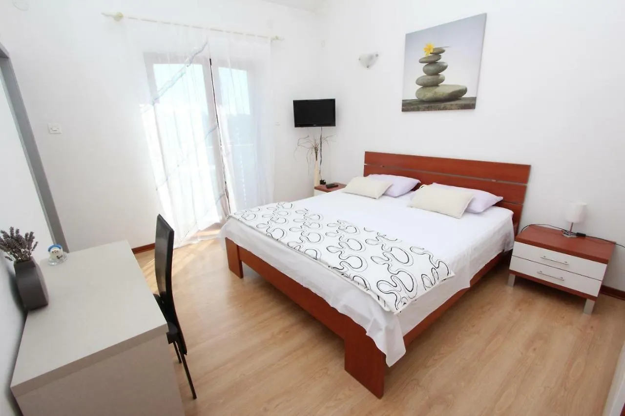 Rooms And Apartment Luana Rovinj